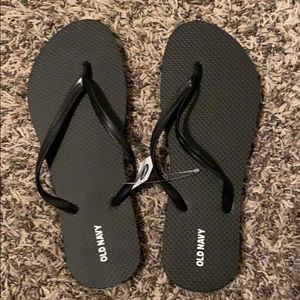 Black thing flip flops